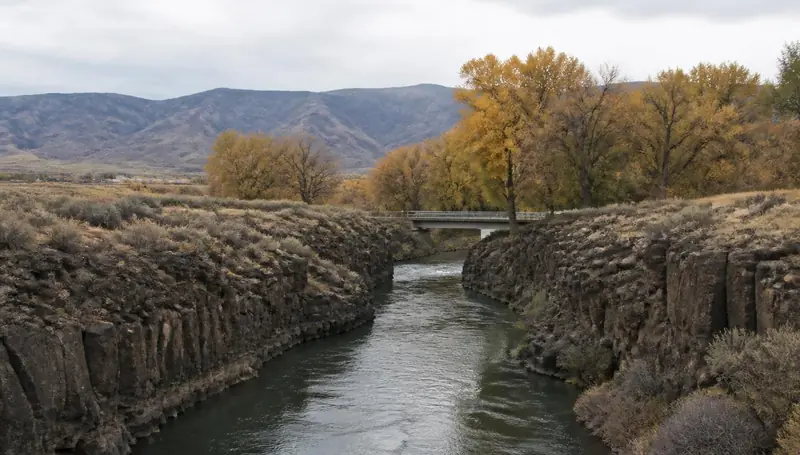 Basalt cliffs above the Santa Clara River near Veyo, Utah — health insurance and ACA Marketplace enrollment for Veyo, Utah 84782 households