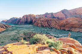 Red rock overlook above a Southern Utah valley